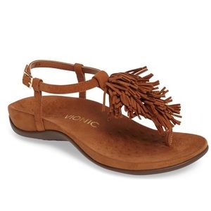 Vionic caramel Sosha fringe sandal, size 11